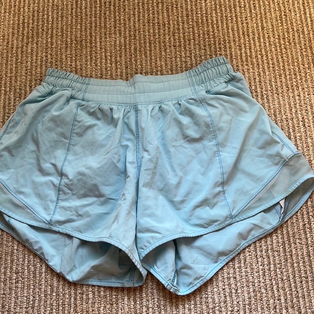 Lululemon Hotty hot shorts size 6